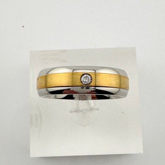 10 kt Gold & Stainless Steel Single Diamond Wedding Band Size 12 - Picture 6 of 8